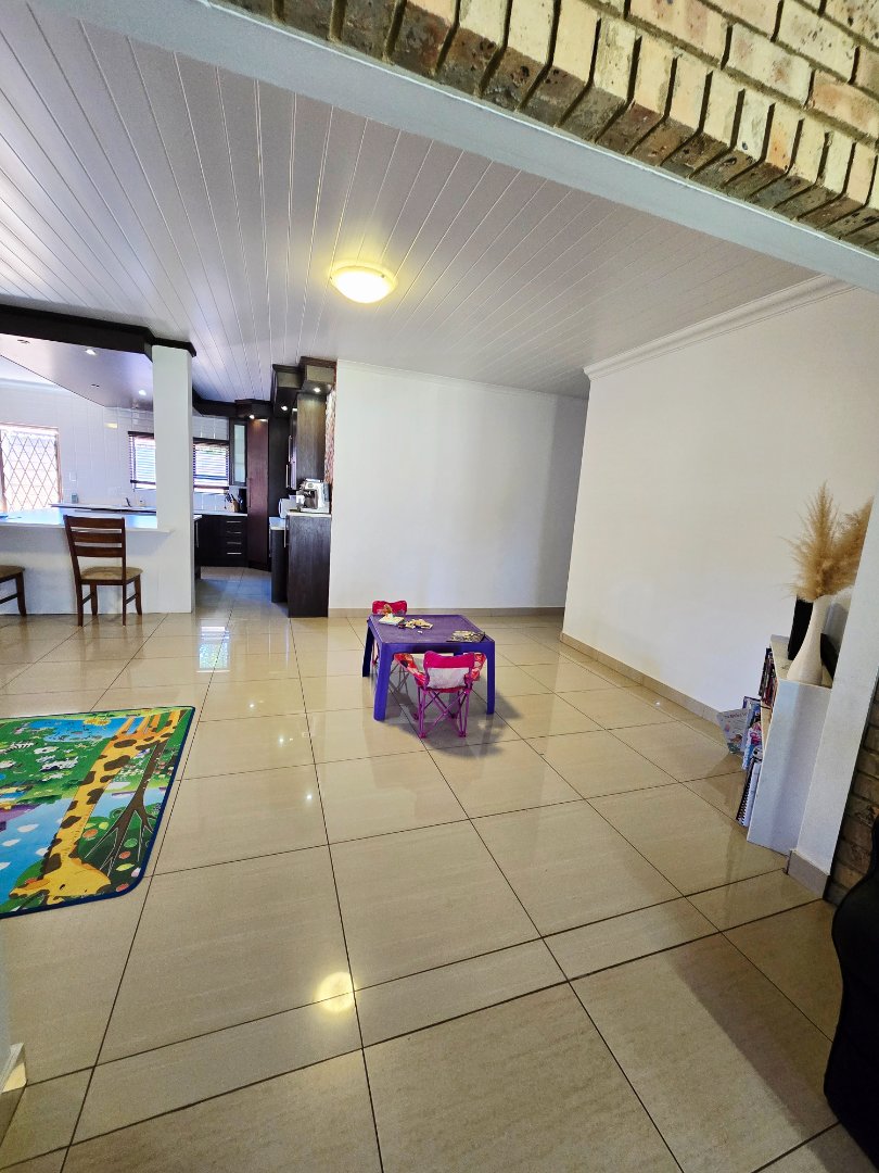 2 Bedroom Property for Sale in Adamayview North West